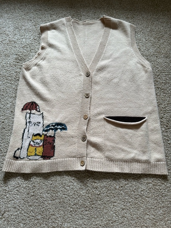 Tops - Adorable Cashmere Cat Sweater Vest (L?)